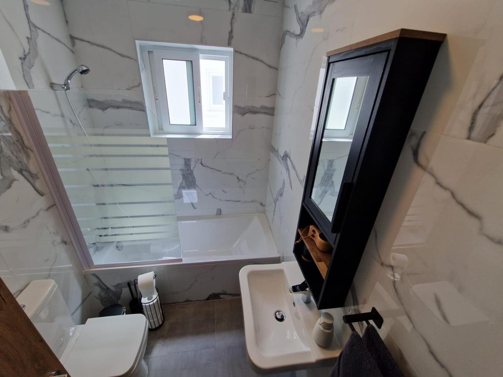 شقة Sea View New Penthouse Terrace & Garage Parking خليج سانت بول المظهر الخارجي الصورة
