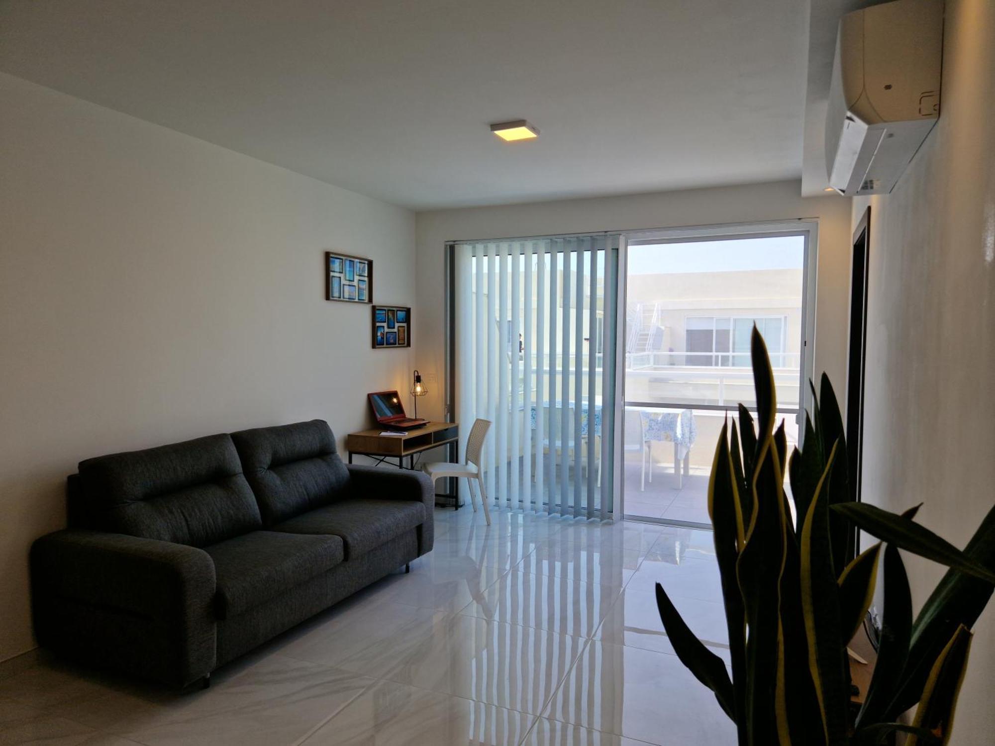 شقة Sea View New Penthouse Terrace & Garage Parking خليج سانت بول المظهر الخارجي الصورة