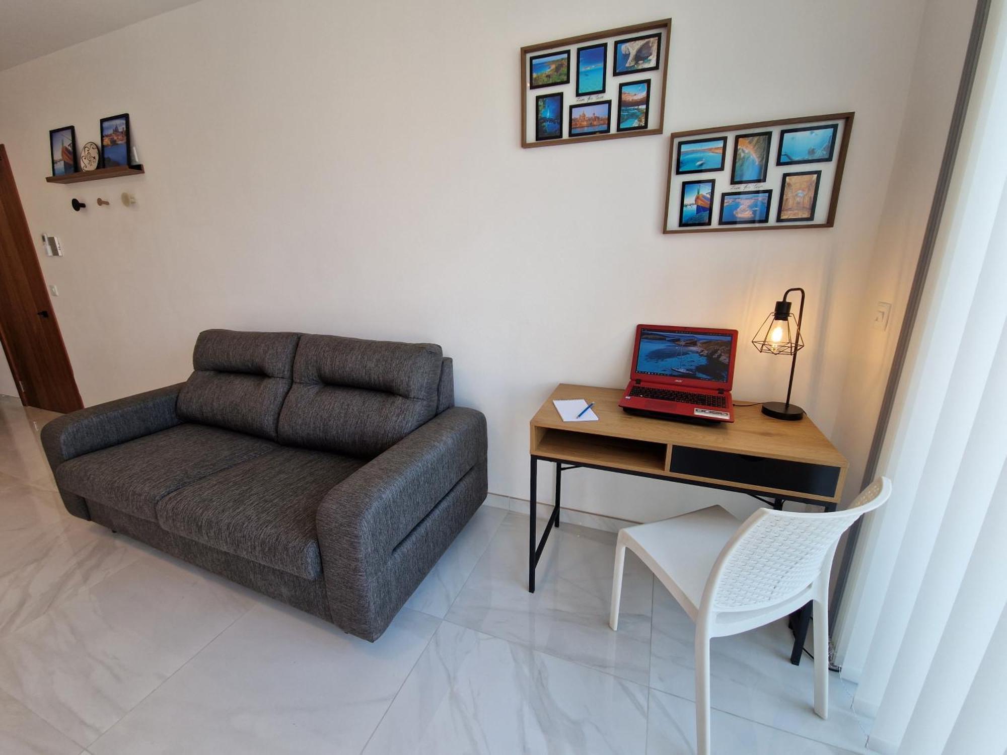 شقة Sea View New Penthouse Terrace & Garage Parking خليج سانت بول المظهر الخارجي الصورة